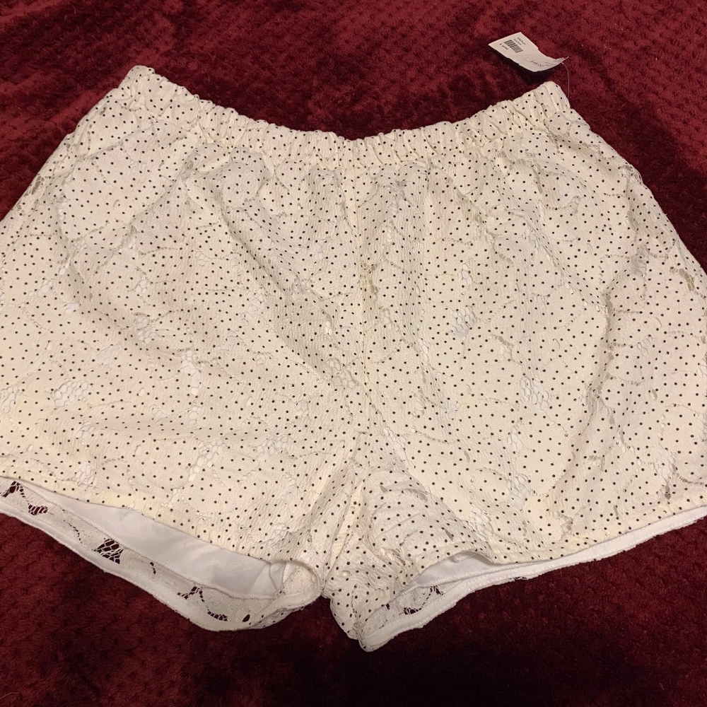 Cute polka for shorts